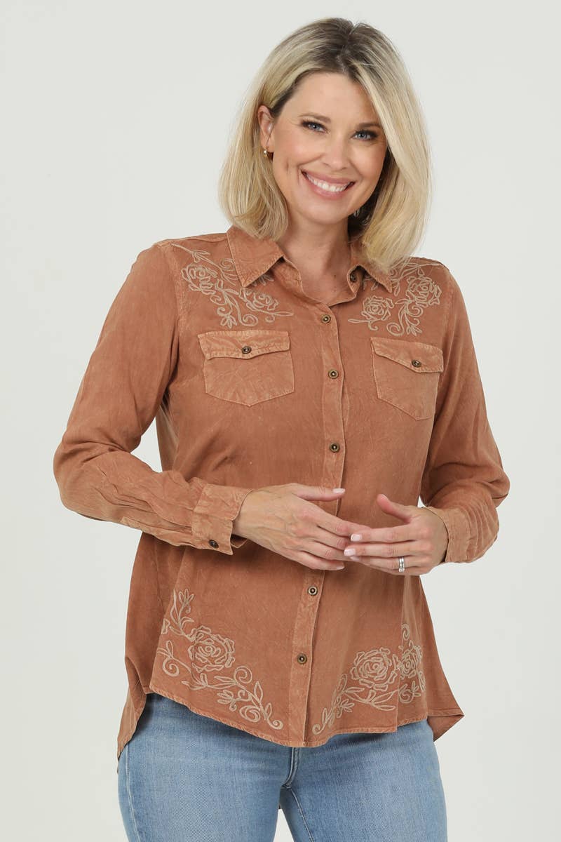 N2U67-ASIS EMBROIDERED ACID WASHED BUTTON FROTN SHIRT: M / RUST