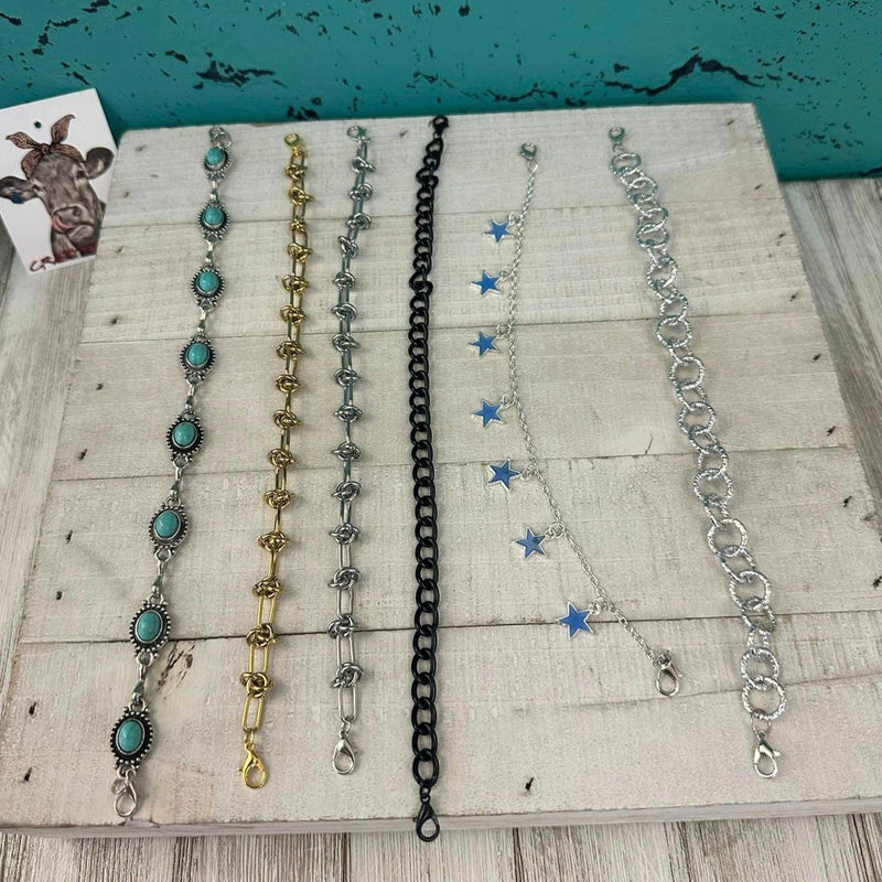 ANTIQUE SILVER AND TURQUOISE STONES Trucker Chain