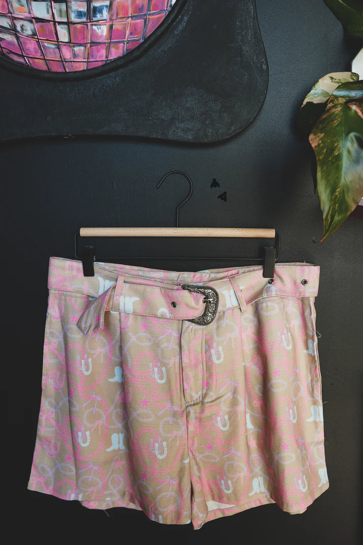 The Lariat Links Shorts